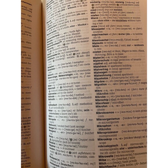 Barron's German-English Dictionary: Worterbuch Deutsch-Englisch 2007 Vinyl Cover - Picture 4 of 5
